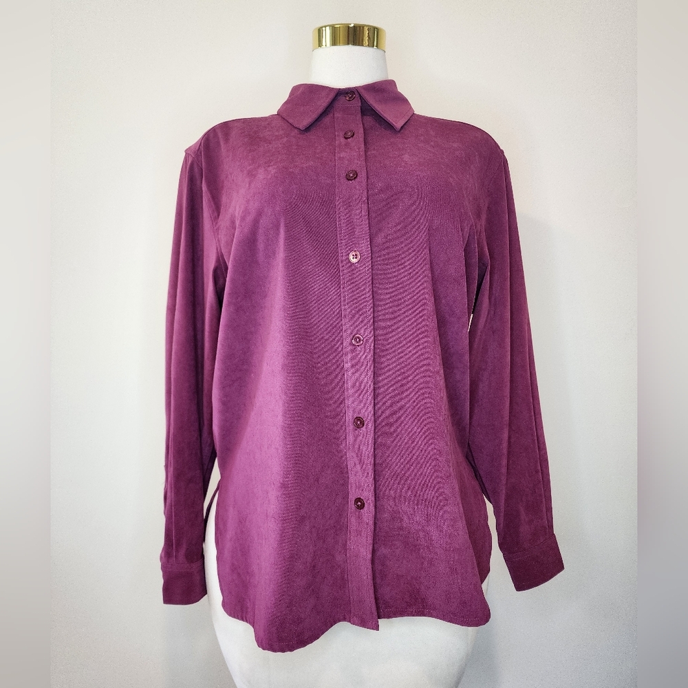 Vintage Denim&Co. Purple Long Sleeved Button-Up Collared Shirt